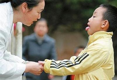 宝宝患手足口病不一定住院