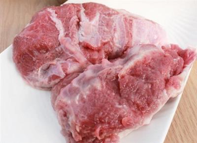 猪嘴边肉能和藕一起吃吗_猪嘴边肉和藕可以一起吃吗/同吃