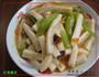 西芹番茄炒年糕的做法图解5