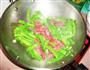 荷兰豆炒腊肠的做法图解5