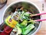 油菜蟹味菇的做法图解9