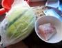 猪肉炒包菜的做法图解1