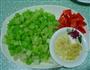 西芹虾干炒鱼饼的做法图解2