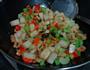 西芹虾干炒鱼饼的做法图解7