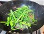 韭菜花炒笔管的做法图解4