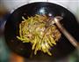 干煸架豆鲜蘑的做法图解7
