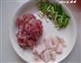香菇粉丝肉汤的做法图解4
