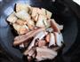 五花肉炖豆腐的做法图解10