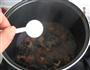 黑豆炖豆腐的做法图解7