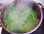 麻辣花生拌菠菜的做法图解2