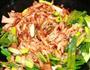 家乡特色风味的腊肉炒豆丝的做法图解6