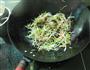 海带芽菜炒粉的做法图解8