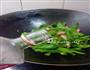 荷兰豆炒烧肉的做法图解7