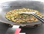 豆角焖米饭的做法图解5