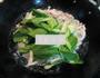牛肉炒蟹味菇的做法图解7