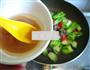 丝瓜炒牛肉的做法图解7