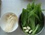 油麦菜炒金针菇的做法图解1