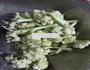 花菜炒肉的做法图解1