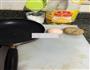 土豆鸡蛋饼的做法图解1