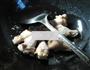 咖喱白菜鸡翅根的做法图解2