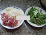 小白菜咸肉炒莲藕的做法图解1