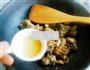 小鸡蘑菇炖粉条的做法图解7