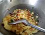 菠萝鸡腿炒饭的做法图解4