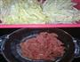 白菜肉丝的做法图解1