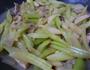 西芹肉片烩杏鲍菇的做法图解12