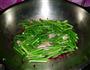 豆瓣酱芦笋炒咸肉的做法图解13