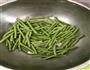 豆角爱茄子的做法图解2