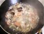 木耳溜菇肉丸汤的做法图解4