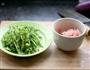 青椒炒肉丝的做法图解1