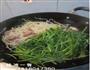 培根绿豆芽炒韭菜的做法图解3