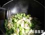 蚕豆炒春笋的做法图解7