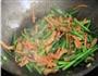 瘦肉炒韭菜花的做法图解9