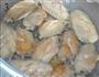 电饭锅版盐焗鸡翅的做法图解3