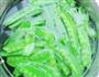 杏鲍菇炒荷兰豆的做法图解1