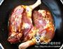 DIY肉嫩多汁的烧鸭腿儿玉米饼的做法图解2