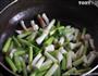 大蒜叶炒蛋的做法图解4
