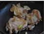 梅菜扣鸡腿的做法图解1