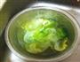 蒜茸耗油西生菜的做法图解2