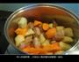 土豆红萝卜炖肉的做法图解3