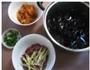 黑木耳鸡肝汤的做法图解1