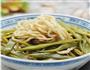 豆角焖面的做法图解1