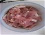 蒜苗炒肉的做法图解2