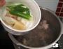 清炖白萝卜牛腩汤的做法图解3