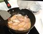 辣腐乳炖鸡翅的做法图解3