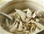 牛腩菌菇汤的做法图解5