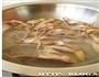 秘制卤鸭舌的做法图解1